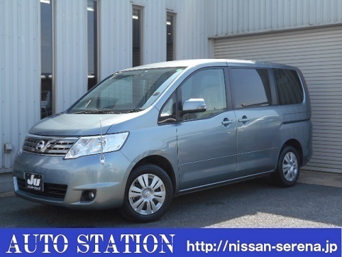 セレナの中古車：日産 セレナ 2.0 20SVセレクション DVD